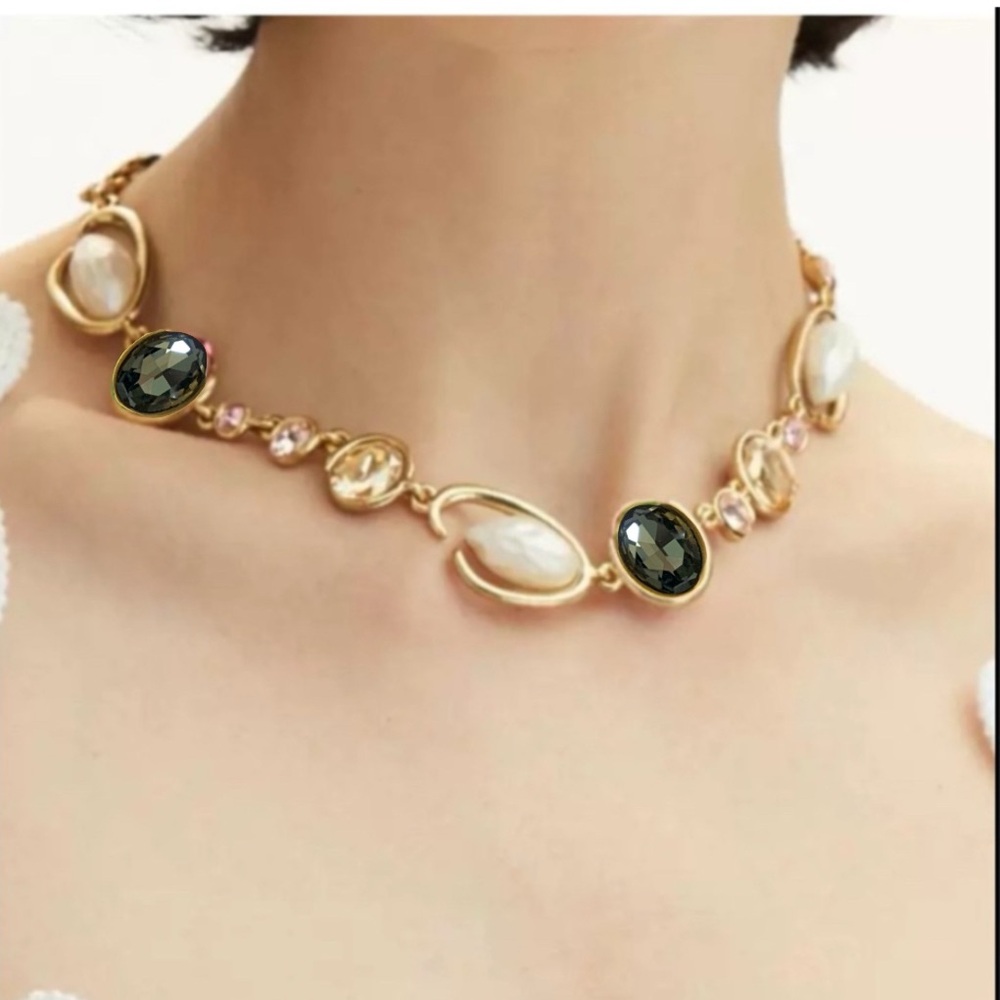 Oscar de la Renta • Faux Baroque Pearl Necklace